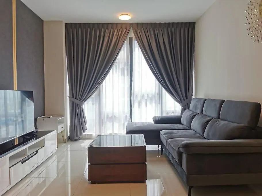 Apartment Cardiff 3 Bedroom Millerz Square, Midvalley Kuala Lumpur Malaysia