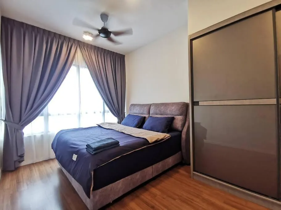 Cardiff 3 Bedroom Millerz Square, Midvalley Kuala Lumpur Apartment