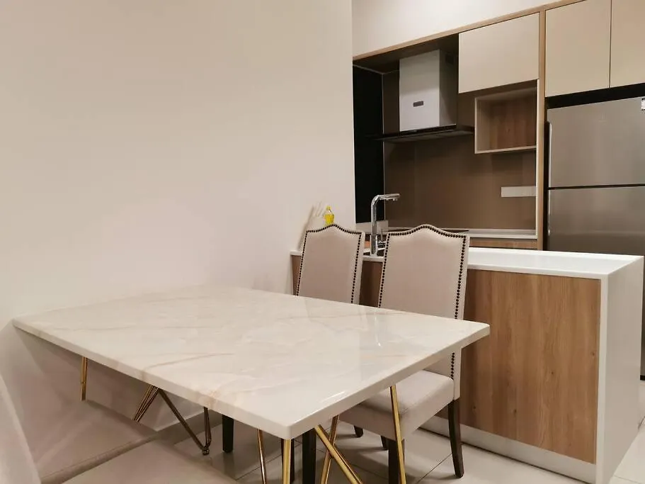 Apartment Cardiff 3 Bedroom Millerz Square, Midvalley Kuala Lumpur Malaysia